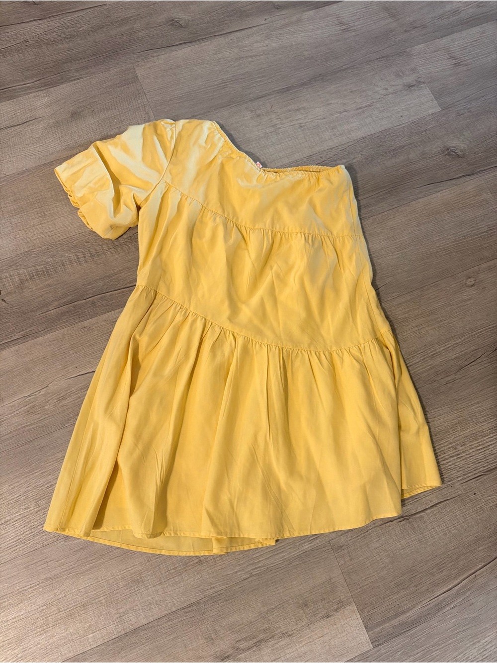 Boutique 9 Yellow Tiered Casual Dress